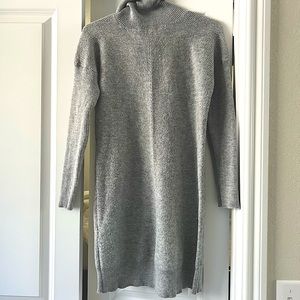 Lulu’s Gray Knit Turtleneck sweater dress